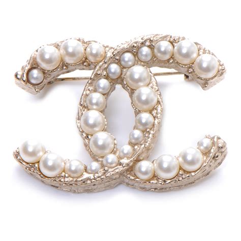 chanel plain gold brooch|chanel pearl brooch price.